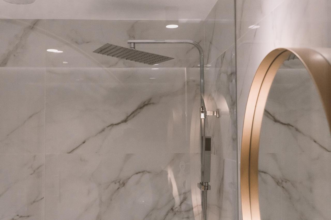 Candor Hotel